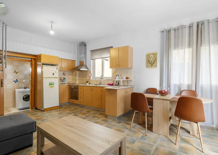 Litsa's Maisonette Near Sea - Center La Canée