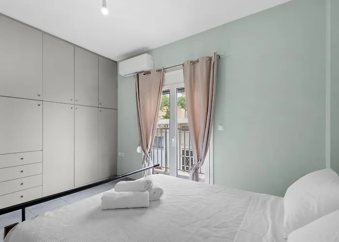 Litsa's Maisonette Near Sea - Center Hébergement de vacances La Canée